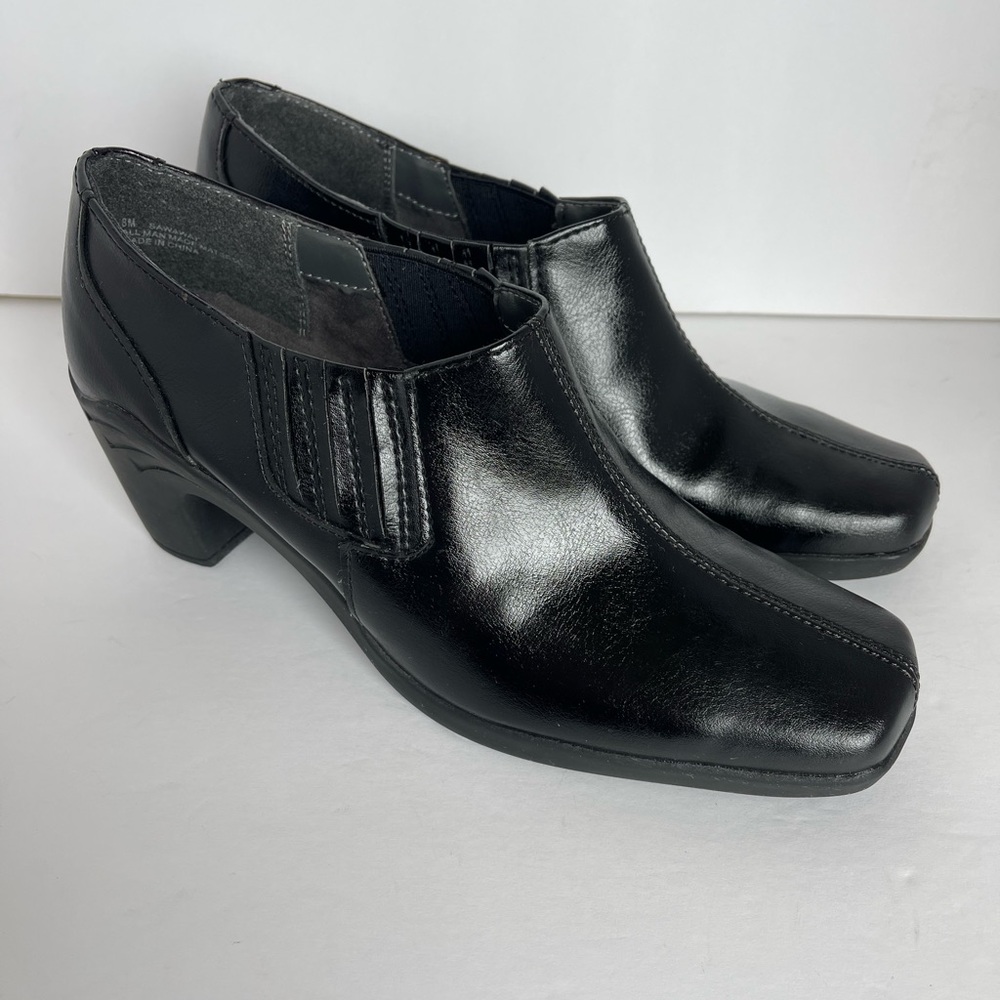 Aerosoles Cinterlock Black
Heeled  Dress Shoes
